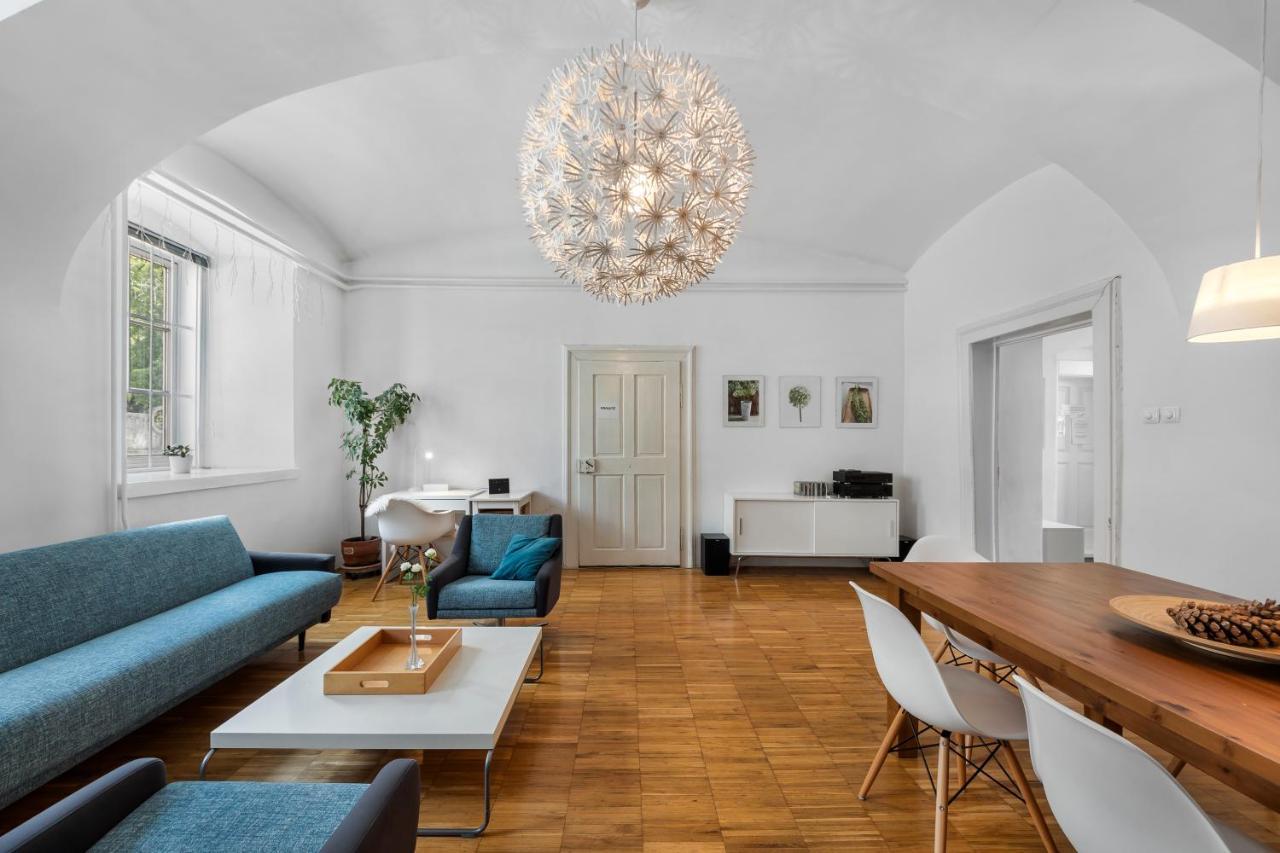 Rog Apartment With Furnished Courtyard Ljubljana Exterior photo